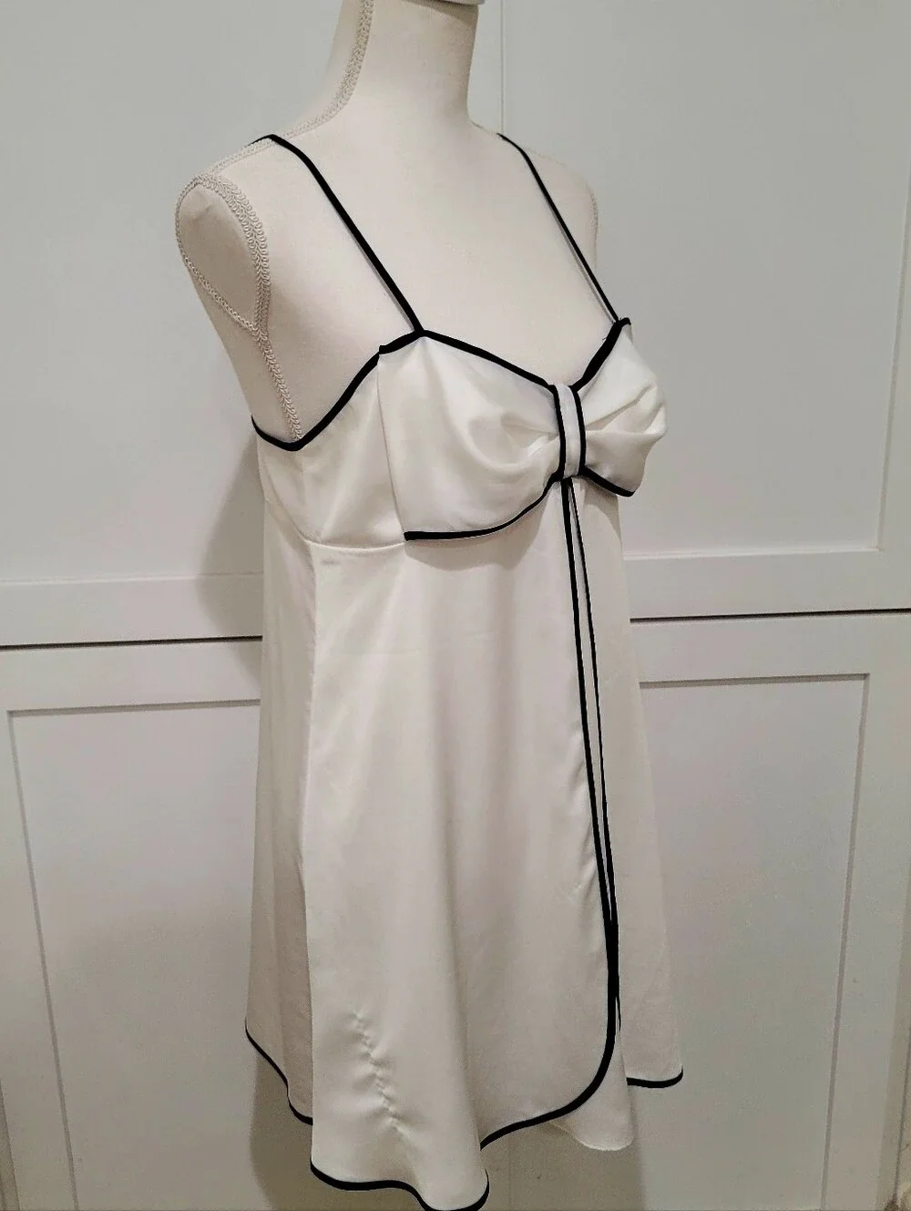 Kate Spade Charmeuse Babydoll Nightie White with Black Trim | Size Medium